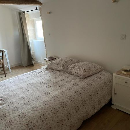 La Commanderie Des Templiers Gite 4 Etoiles Saint-Etienne-de-Brillouet Buitenkant foto