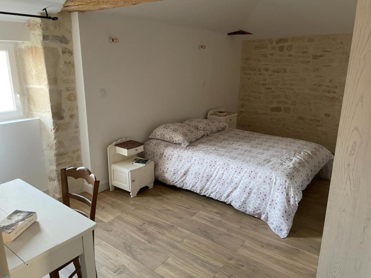 La Commanderie Des Templiers Gite 4 Etoiles Saint-Etienne-de-Brillouet Buitenkant foto